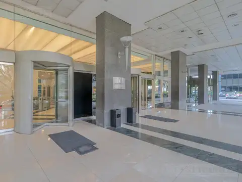 Oficina en Alquiler en Catalinas, USD 33.000