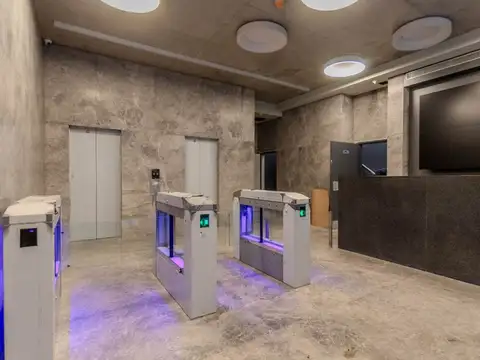 Oficina Monoambiente con 4 baños