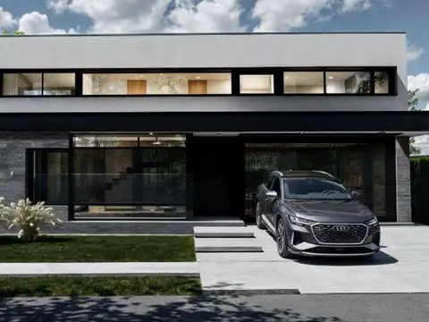 Casa 6 ambientes con 2 baños