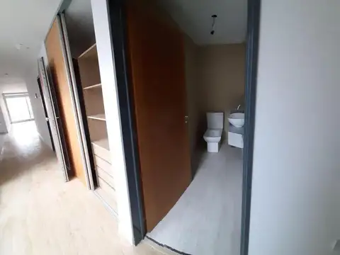 Departamento en Villa Luro 4 ambientes con cochera doble incluida y Aires. 2ºP