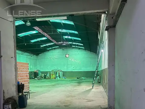 Galpón de 800m2 aprox en venta  - Avenida Los Quilmes 1244 - Bernal Oeste