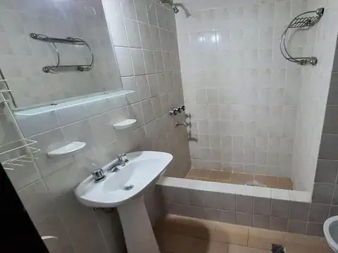 Departamento en Venta en Villa Dominguez, USD 75.000