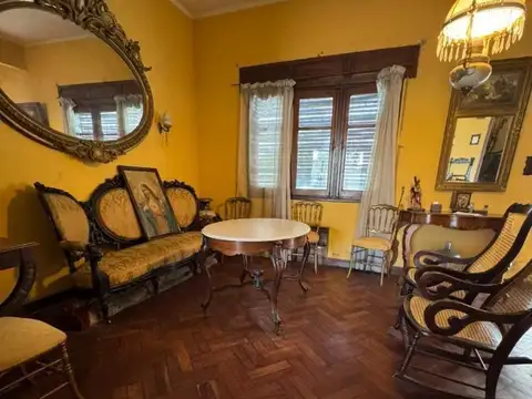 Exc casa vta 4 dor suite/gge/patio/dep Pje Mollinedo 300