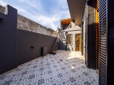 Casa en venta a estrenar a unas cuadras de la plaza Ernesto Che Guevara