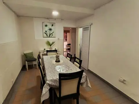 Depto Tipo Casa 5 ambientes con 2 baños