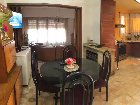 Casa en Venta en Moron Sur, USD 220.000