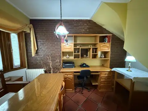 Casa 7 ambientes con 3 baños
