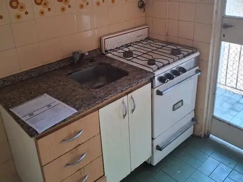 Oportunidad! 2Amb , Luminoso,.Urquiza 1200