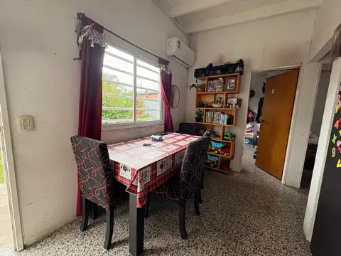 Depto Tipo Casa 2 ambientes con 1 baño