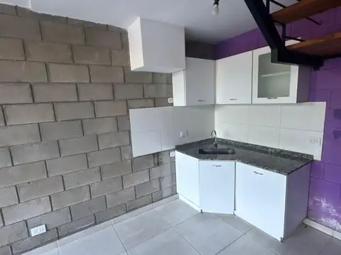 Casa en Alquiler con 1 cochera