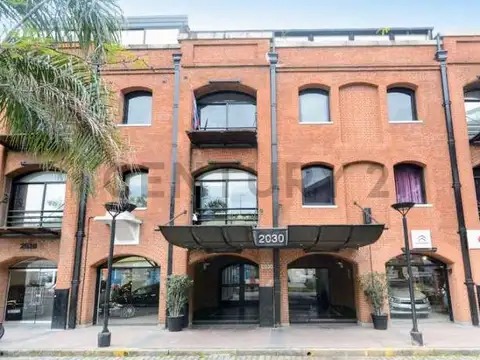 Venta  Dúplex 2 Ambientes con Oficina Planta Alta