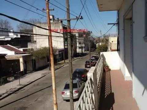 DEPARTAMENTO DE TRES AMBIENTES- 86 MTS.