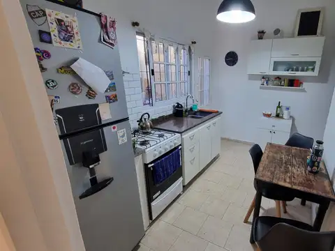 Departamento tipo casa en venta en Ituzaingo Sur