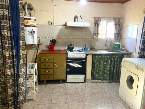 Casa 3 ambientes con 1 baño