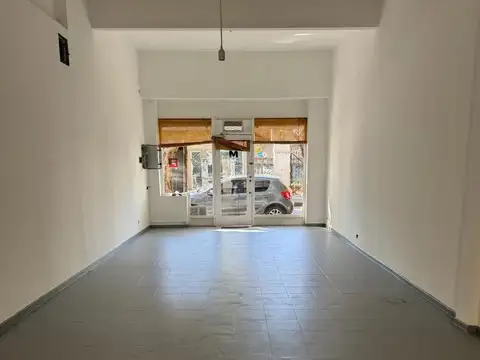 Local en  zona exclusiva de alto transito Vicente López