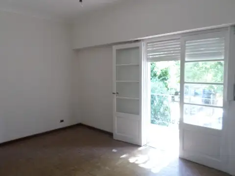 RETASADO FLORIDA  DEPARTAMENTO TIPO CASA 3 AMB. P. ALTA