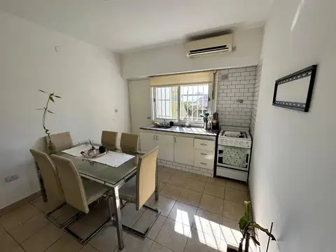 Casa 2 ambientes con 1 baño