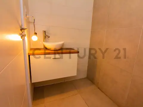 Oficina 2 ambientes con 1 baño