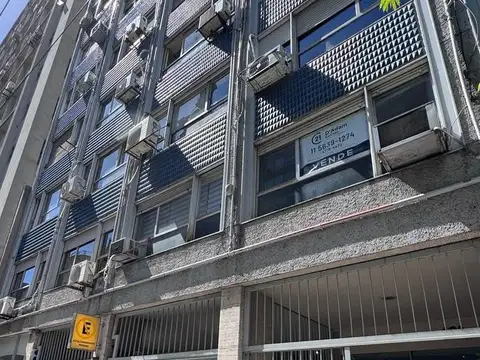Av. Belgrano 600 y Chacabuco - Monserrat - Oficina de 6 ambientes en venta