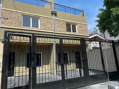 DUPLEX 4 AMB C/PATIO EN OLIVOS