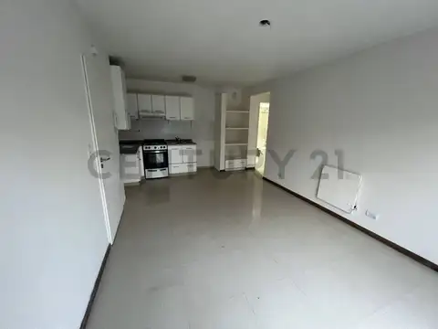 VENTA DEPARTAMENTO 2 AMBIENTES, PLANTA BAJA,  CENTRO CASTELAR