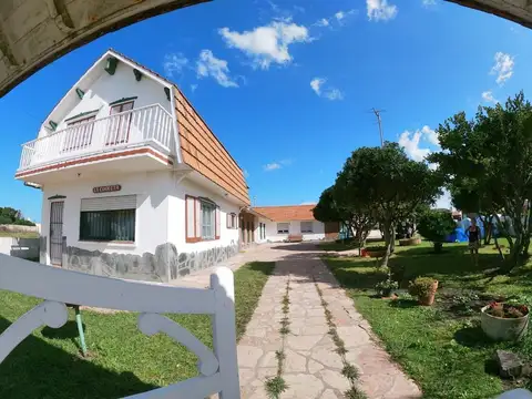 Vito Dumas 100 , Piso PB