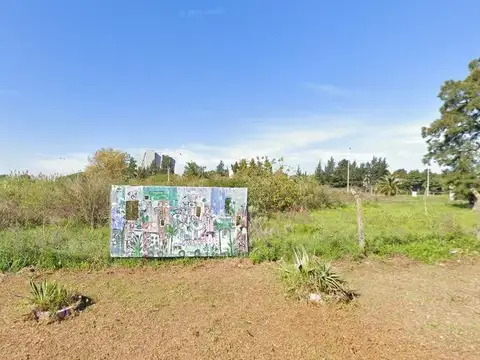 General Enrique Mosconi e/ Gobernador D'Amico y Cabo Morando