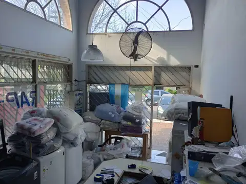 Juan Segundo Fernandez y Tomkinson - Local en Venta - San isidro