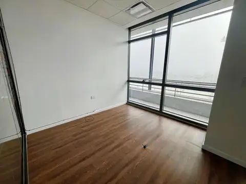 Oficina en Alquiler al Norte