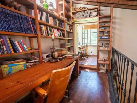 Casa de 4 dormitorios a 50 metros de Ruta 1