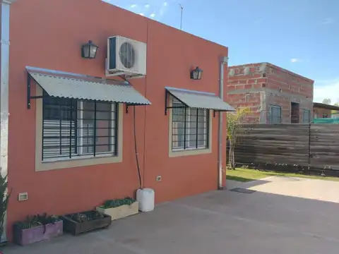 Casa 6 ambientes - Barrio La Pista - Escobar