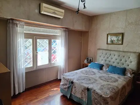 Depto Tipo Casa 4 ambientes con 2 baños