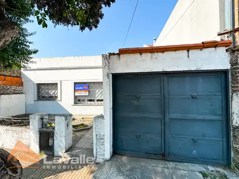 Casa 3 ambientes con 1 baño