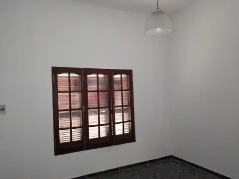 CALLE 4 GENERAL LAS HERAS 1100