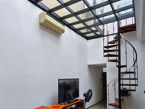 Depto Tipo Casa 3 ambientes con 1 baño