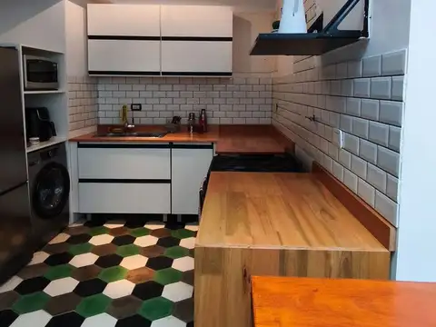 Depto Tipo Casa en Venta en Flores, USD 119.000