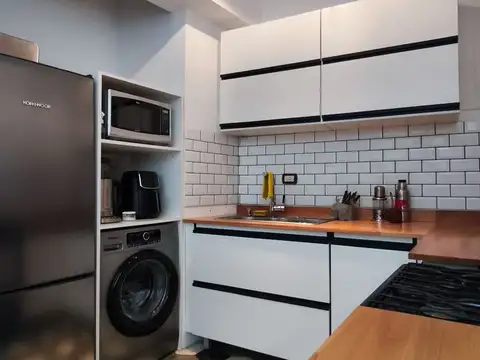 VENTA PH 3 AMB CON TERRAZA FLORES SUBTE