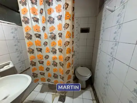 Casa 2 ambientes con 1 baño