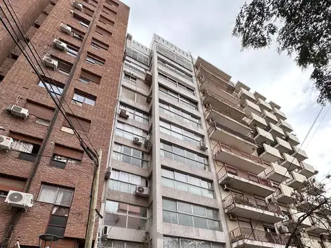 Venta Departamento de 4 dormitorios sobre Diagonal Eugenio Garzón 428,  piso 10, Cordoba