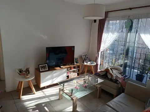 3 De Febrero 3400, Piso 2