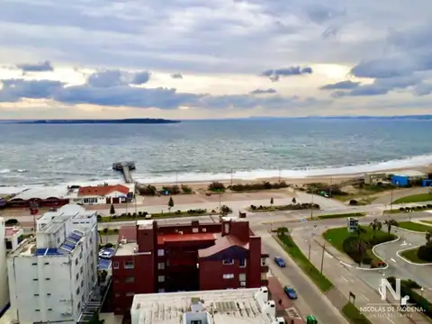 Departamento 4 ambientes con 5 baños