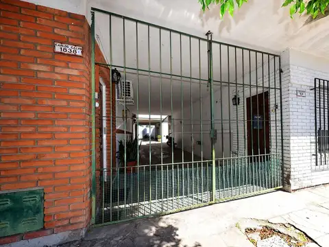 Depto Tipo Casa en Venta 47 años