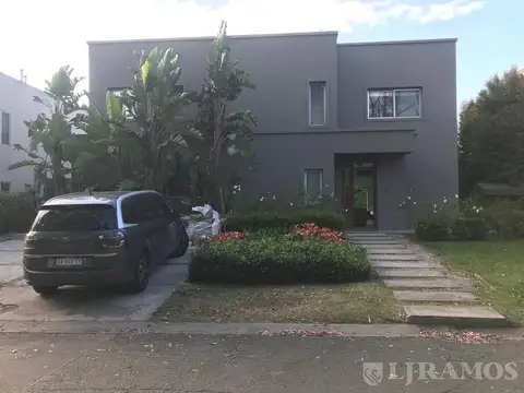 Casa en Alquiler Temporal A Estrenar