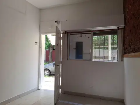 Depto Tipo Casa en Alquiler de 2 dormitorios