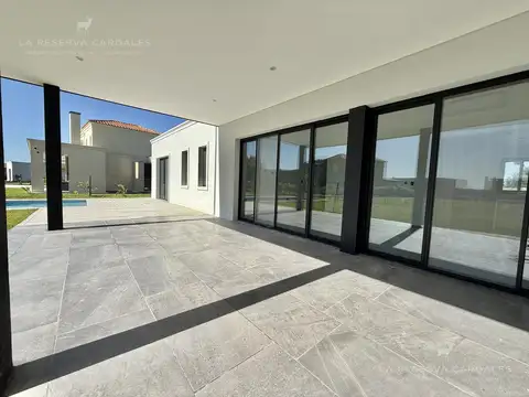 Casa en Venta al Oeste