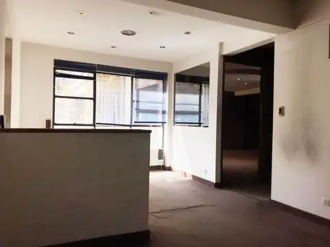 Oficina 3 ambientes con 2 baños