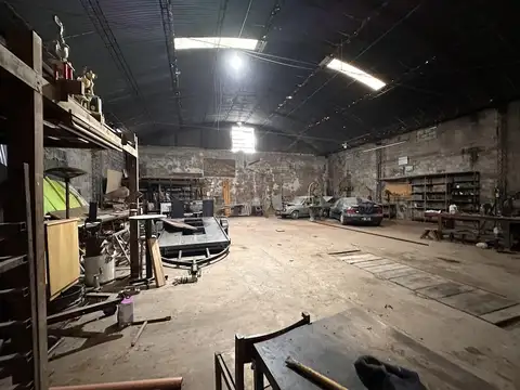 Galpon en Venta 21  mts Frente