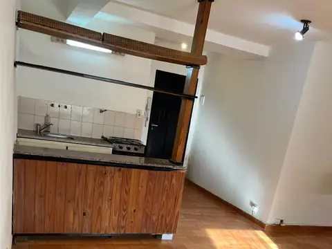 Depto Tipo Casa en Venta en Munro, USD 42.000