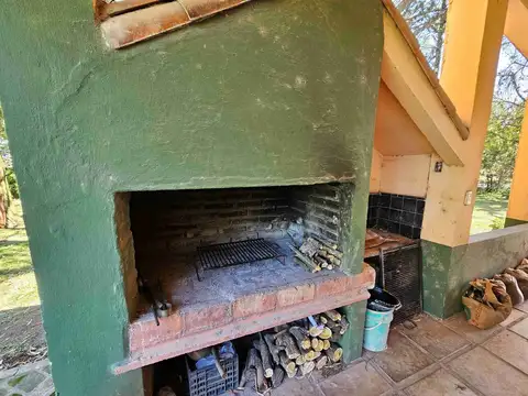 Casa en Venta con 3 cocheras