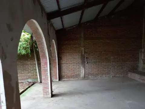 Venta de casa en Sauce viejo con gran terreno!